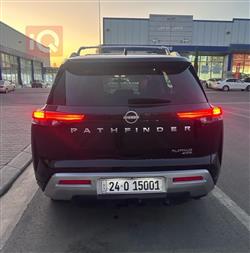 نیسان پاسفایندەر